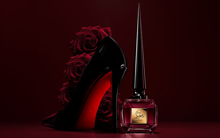 حين يتحوّل العطر إلى لغة حب: اختيارات فوّاحة ليوم الحب